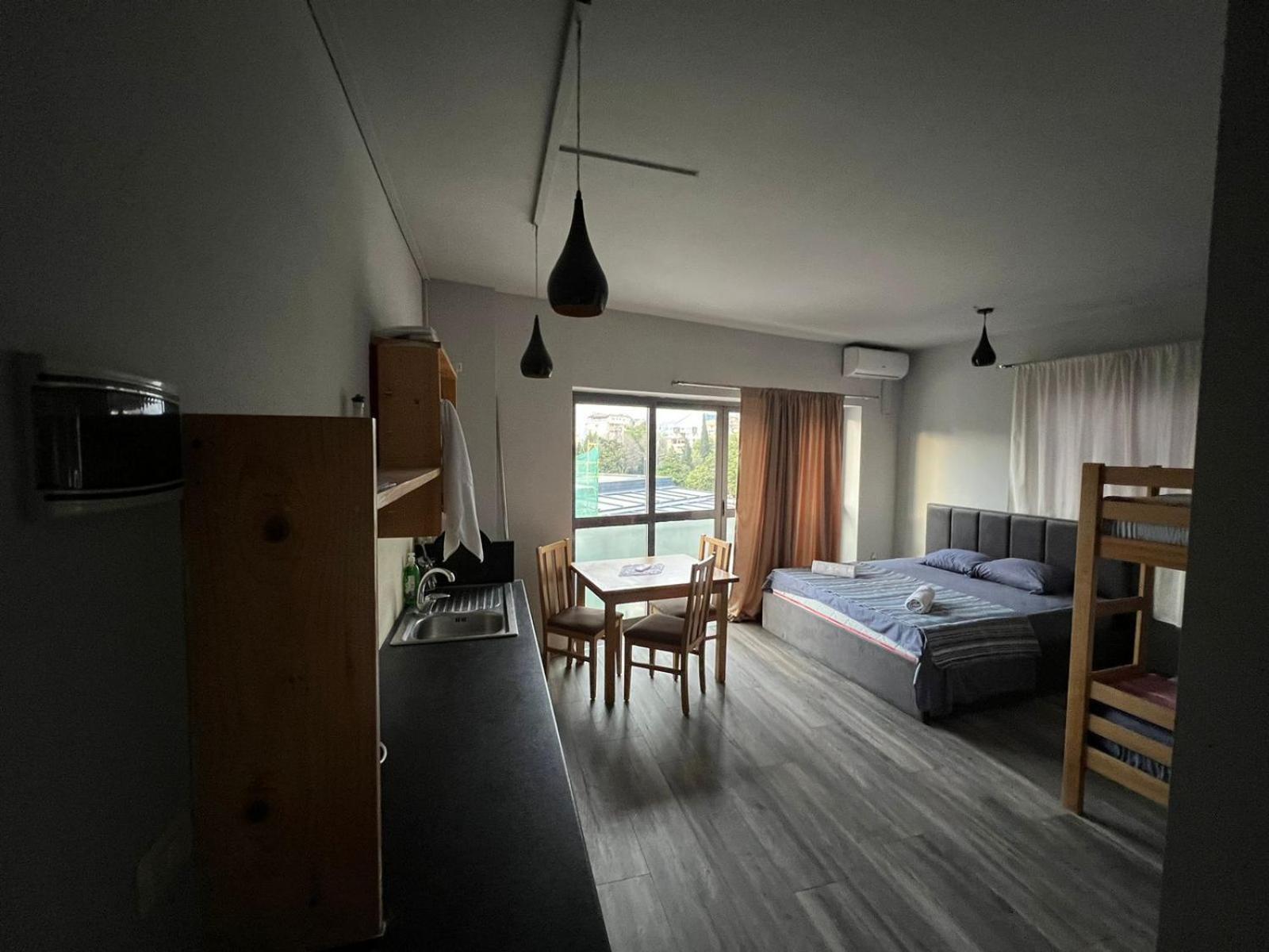 The Rooftop Hostel Shkodër 部屋 写真