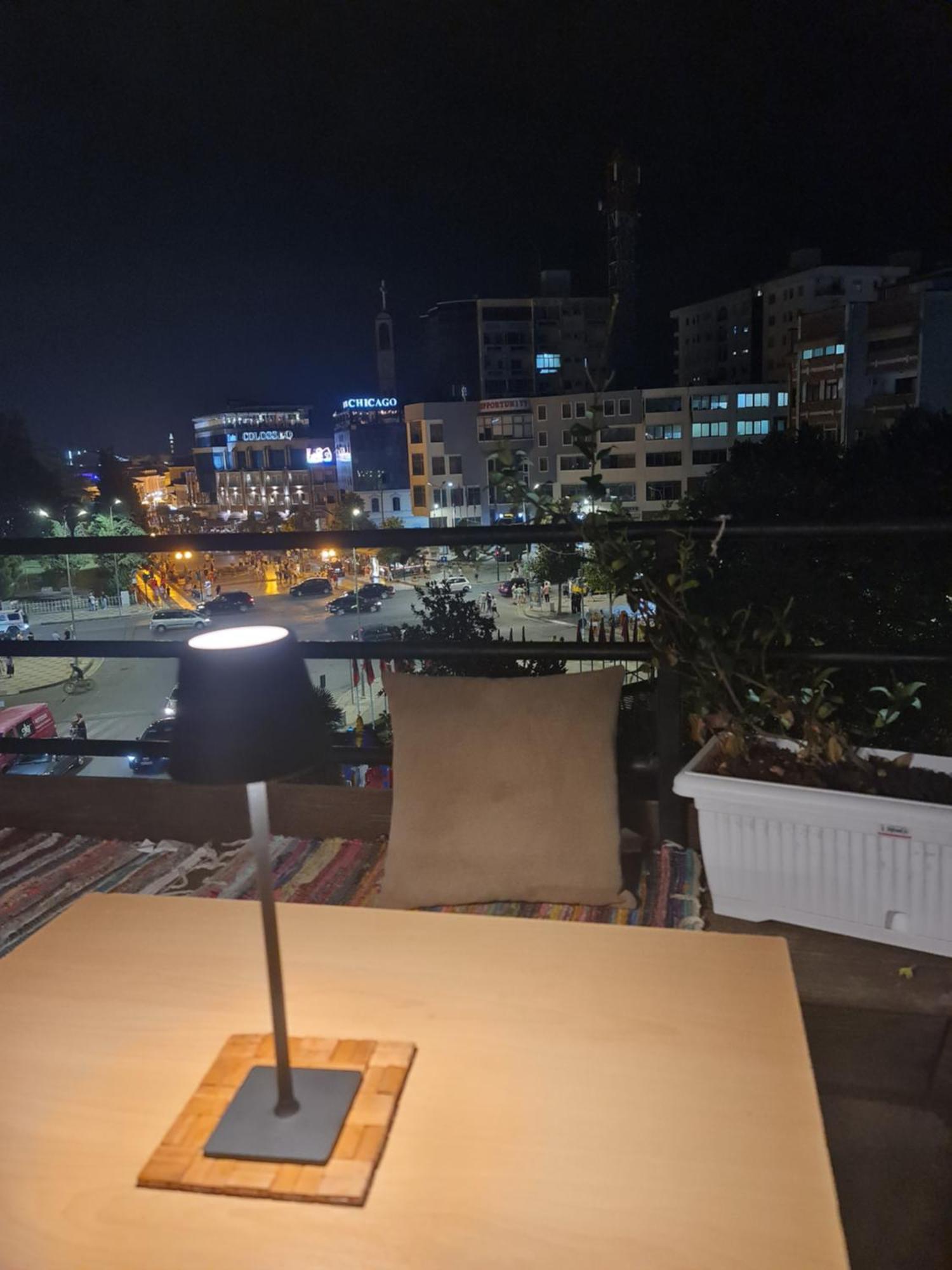 The Rooftop Hostel Shkodër エクステリア 写真