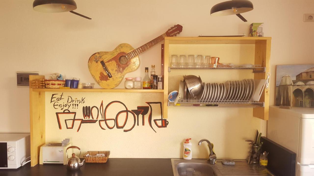 The Rooftop Hostel Shkodër エクステリア 写真